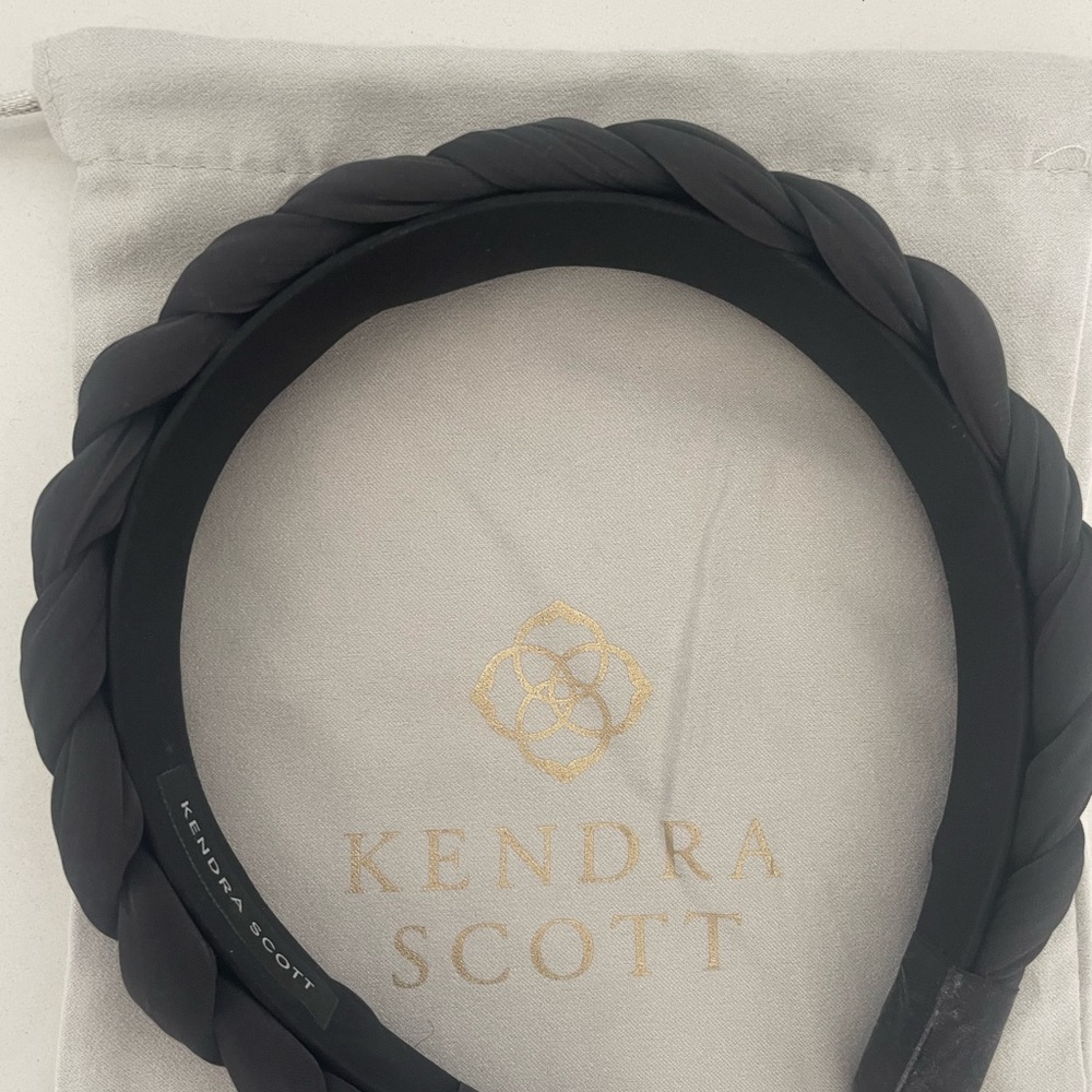 Kendra Scott Black braided headband with the dust bag